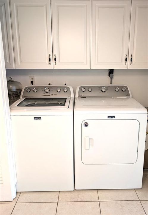 For Sale: $394,900 (2 beds, 2 baths, 1776 Square Feet)