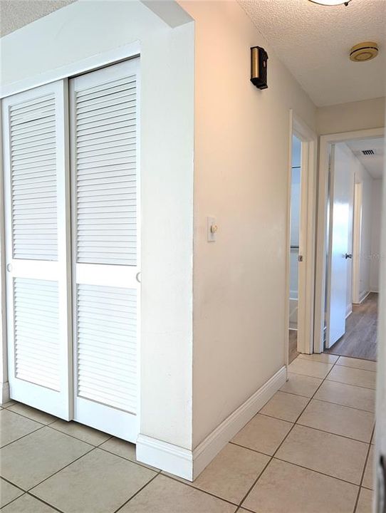 For Sale: $394,900 (2 beds, 2 baths, 1776 Square Feet)