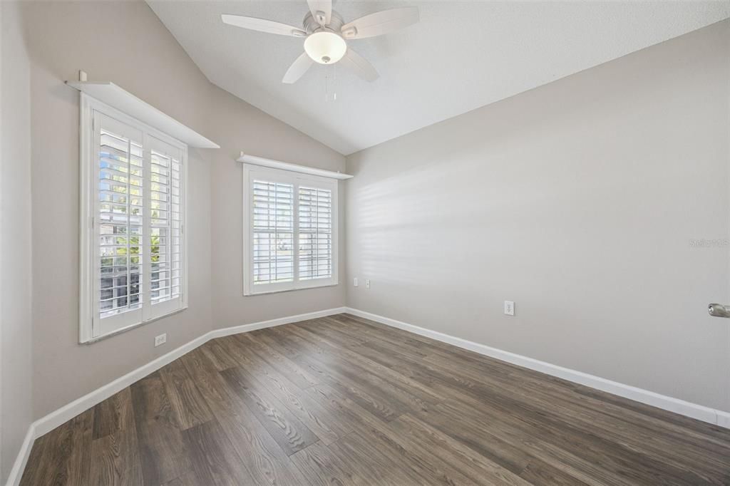 For Sale: $315,000 (3 beds, 2 baths, 1372 Square Feet)