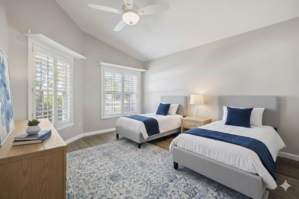 For Sale: $315,000 (3 beds, 2 baths, 1372 Square Feet)