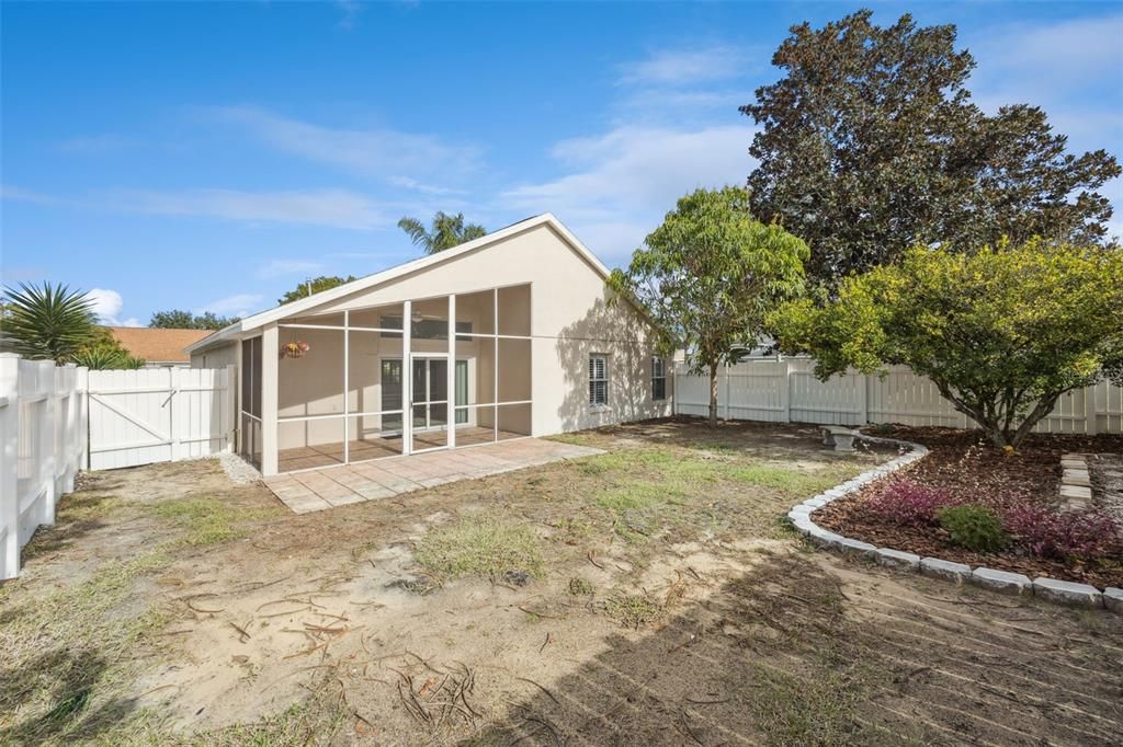 For Sale: $315,000 (3 beds, 2 baths, 1372 Square Feet)