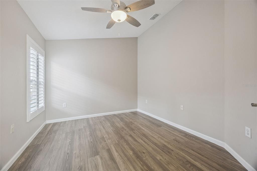 For Sale: $315,000 (3 beds, 2 baths, 1372 Square Feet)