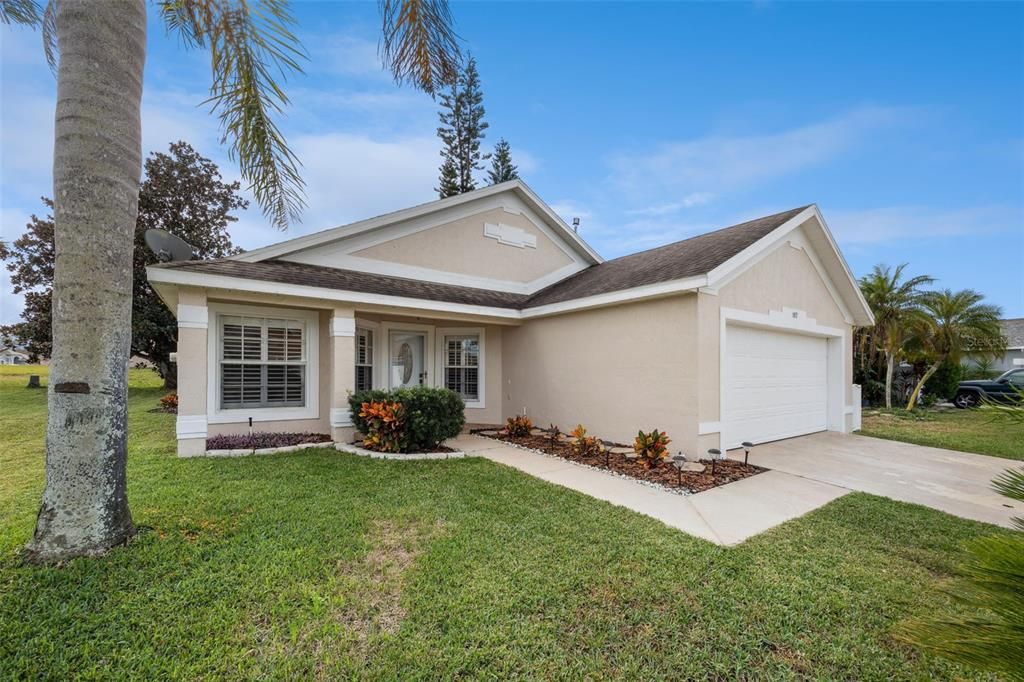 For Sale: $315,000 (3 beds, 2 baths, 1372 Square Feet)