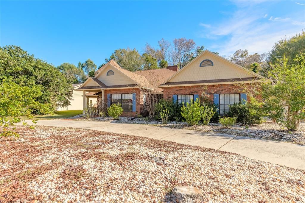 En Venta: $949,000 (4 camas, 3 baños, 4335 Pies cuadrados)