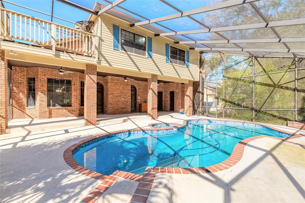 En Venta: $949,000 (4 camas, 3 baños, 4335 Pies cuadrados)