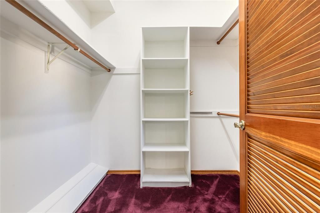 En Venta: $949,000 (4 camas, 3 baños, 4335 Pies cuadrados)