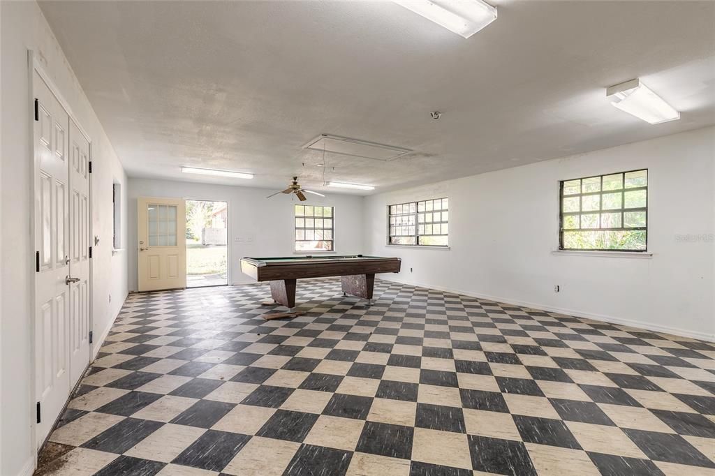 En Venta: $949,000 (4 camas, 3 baños, 4335 Pies cuadrados)