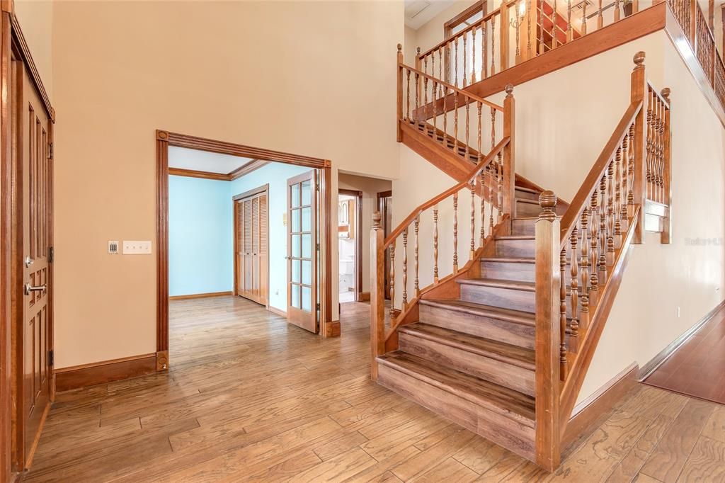 En Venta: $949,000 (4 camas, 3 baños, 4335 Pies cuadrados)