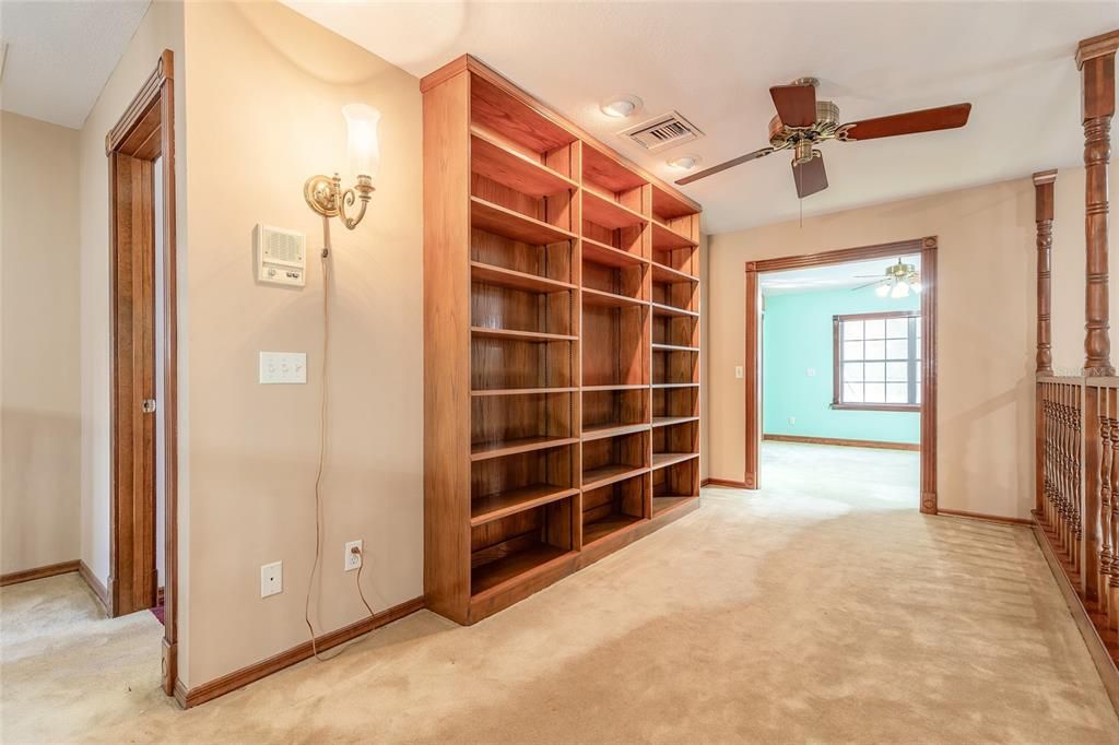 En Venta: $949,000 (4 camas, 3 baños, 4335 Pies cuadrados)