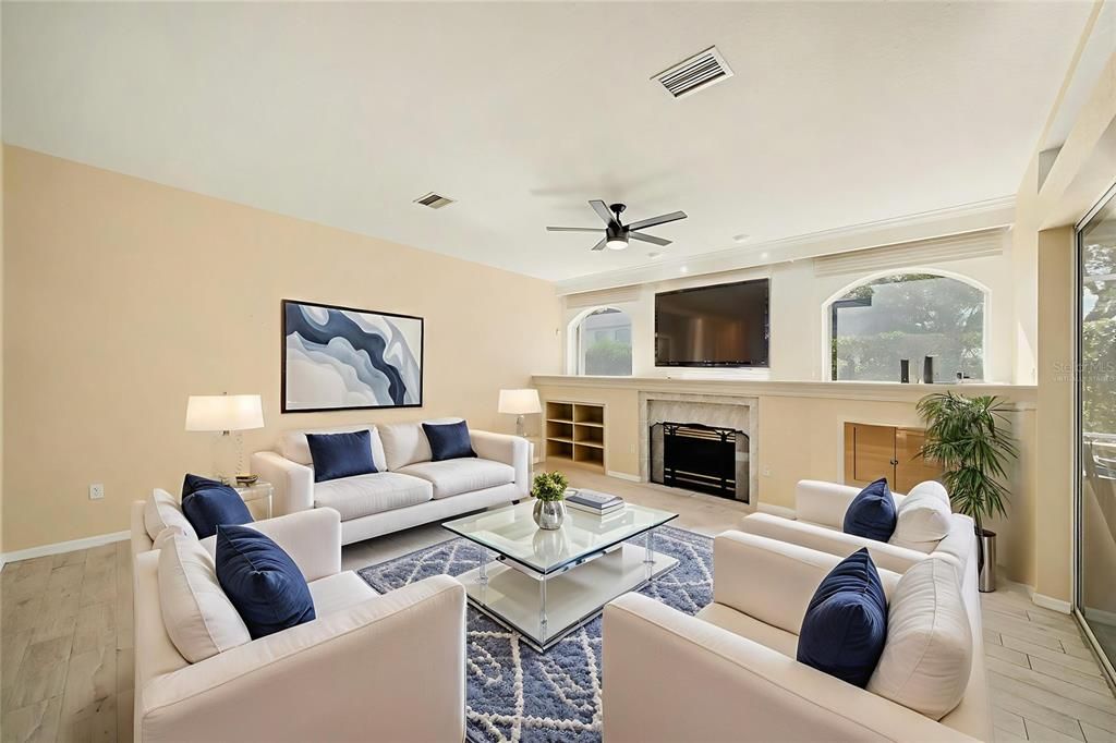 For Sale: $519,900 (4 beds, 2 baths, 2729 Square Feet)