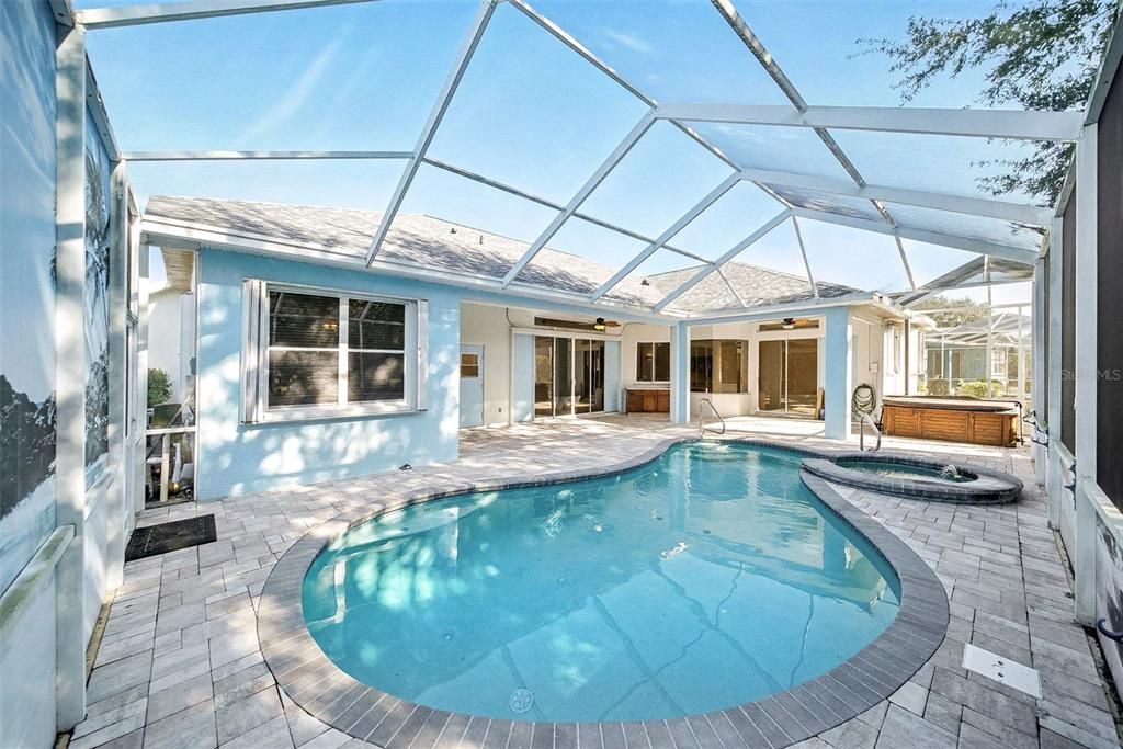 For Sale: $519,900 (4 beds, 2 baths, 2729 Square Feet)