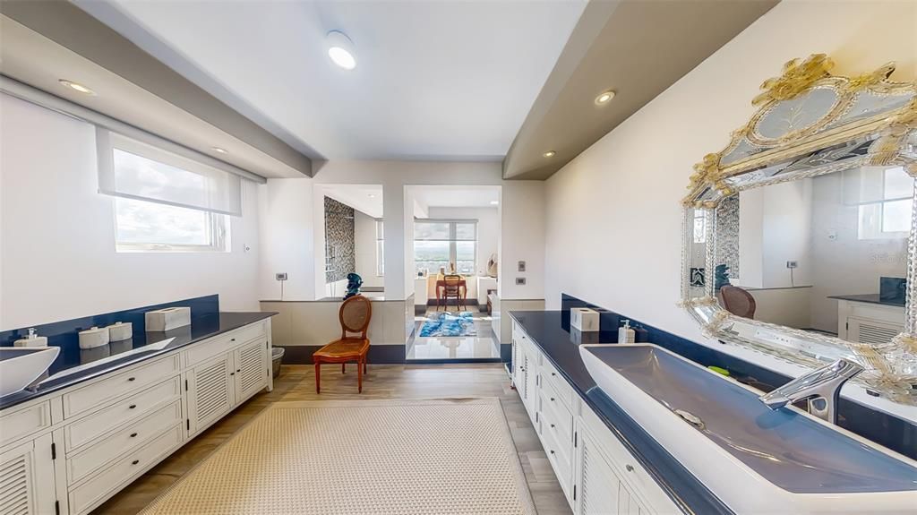 For Rent: $14,500 (4 beds, 3 baths, 5000 Square Feet)