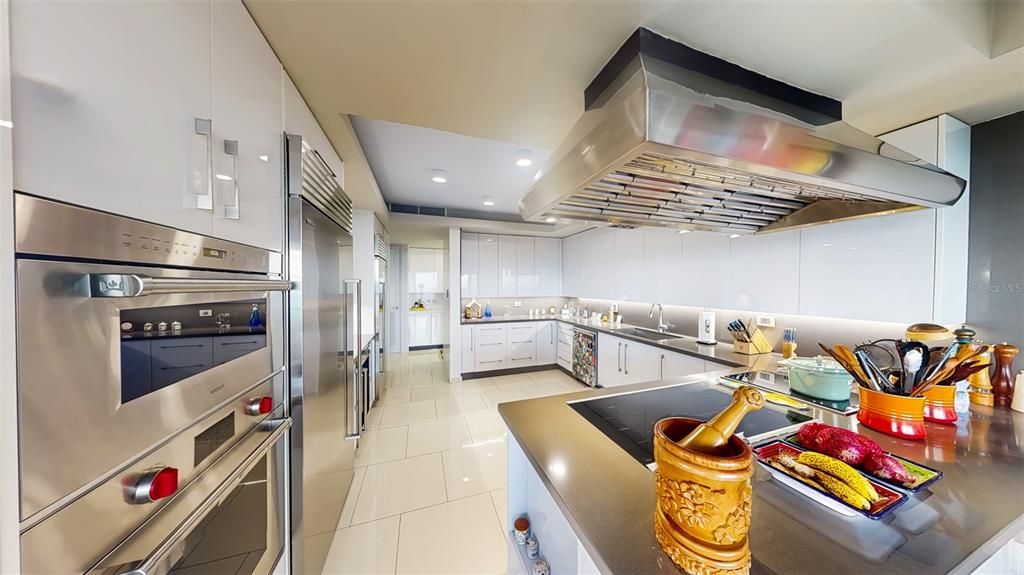 For Rent: $14,500 (4 beds, 3 baths, 5000 Square Feet)