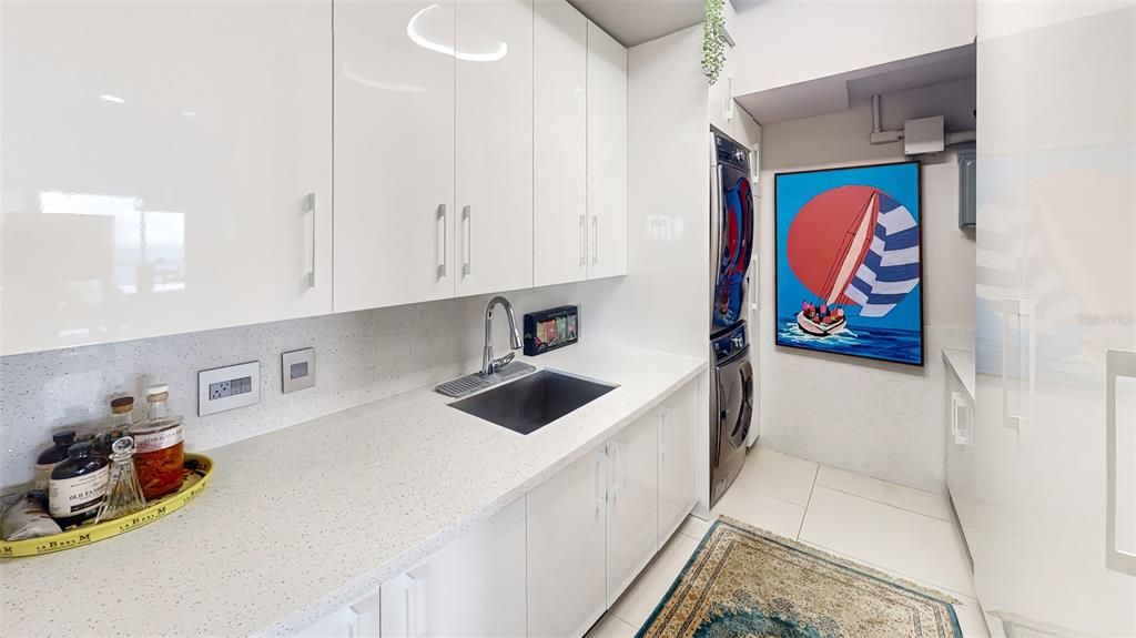 For Rent: $14,500 (4 beds, 3 baths, 5000 Square Feet)