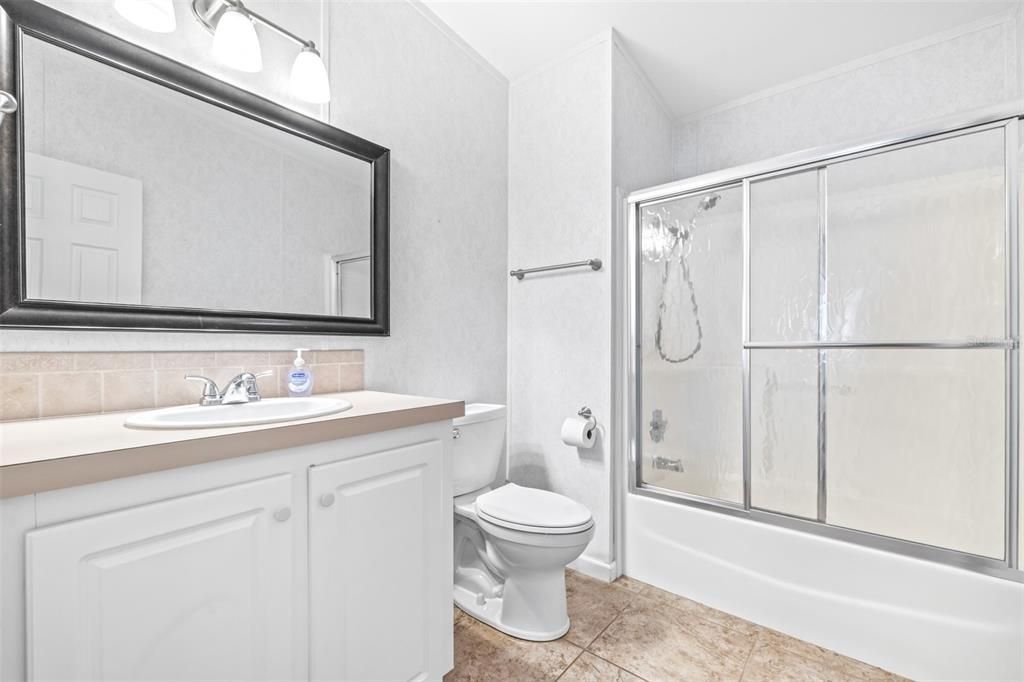 For Sale: $185,000 (2 beds, 2 baths, 1581 Square Feet)