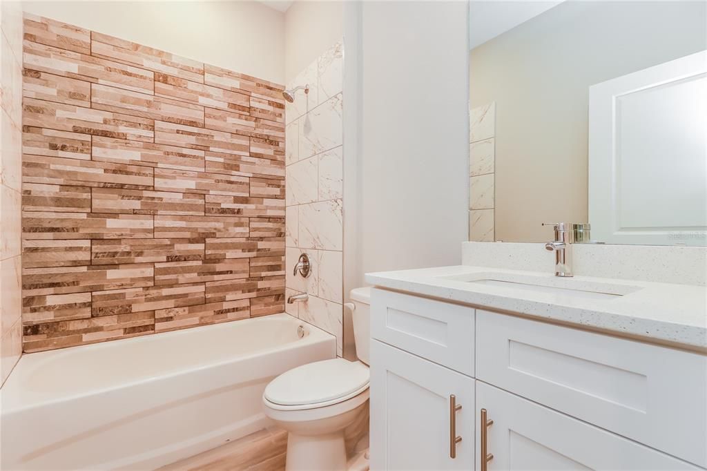 For Rent: $2,120 (4 beds, 2 baths, 1670 Square Feet)