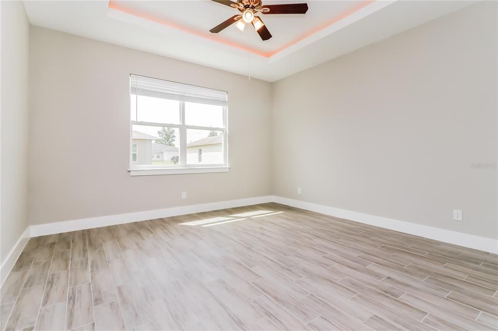 For Rent: $2,120 (4 beds, 2 baths, 1670 Square Feet)