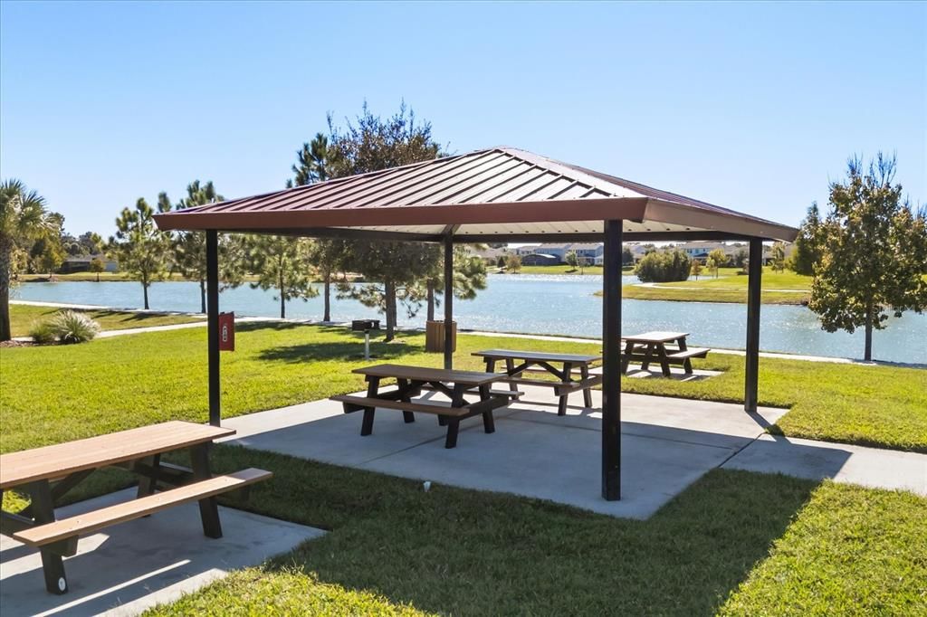 На продажу: $765,000 (4 спален, 2 ванн, 1916 Квадратных фут)