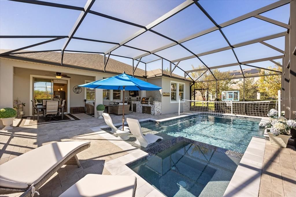 На продажу: $765,000 (4 спален, 2 ванн, 1916 Квадратных фут)