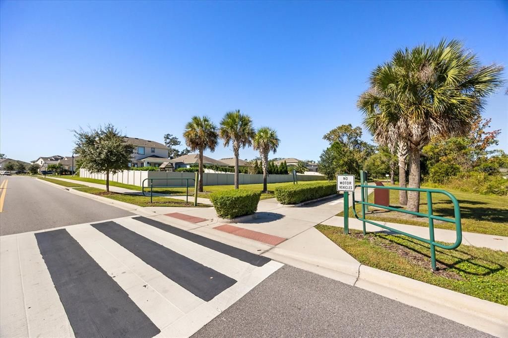 На продажу: $765,000 (4 спален, 2 ванн, 1916 Квадратных фут)