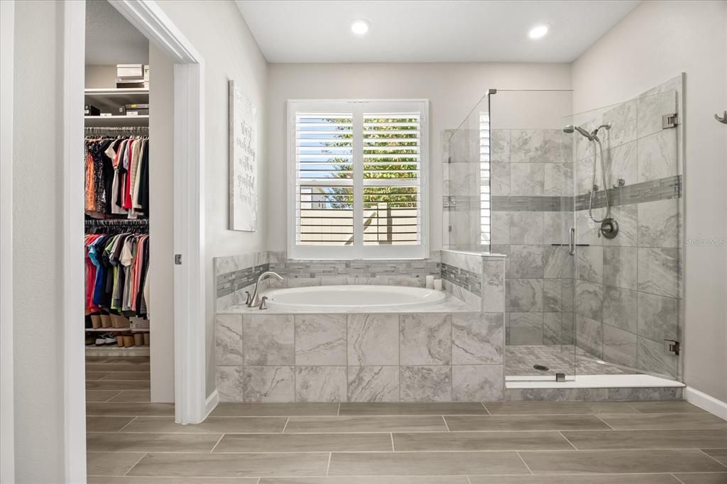 На продажу: $765,000 (4 спален, 2 ванн, 1916 Квадратных фут)