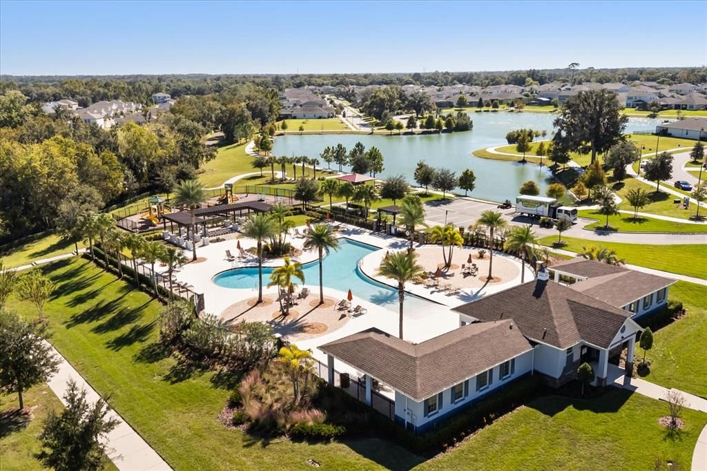 На продажу: $765,000 (4 спален, 2 ванн, 1916 Квадратных фут)