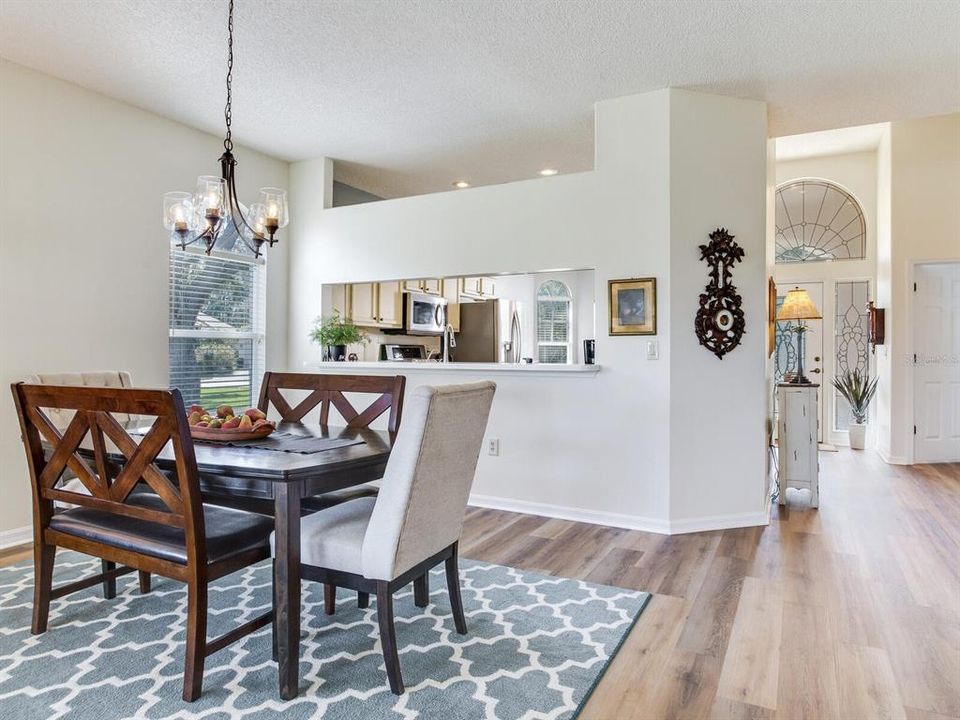 待售: $549,000 (3 贝兹, 2 浴室, 1959 平方英尺)