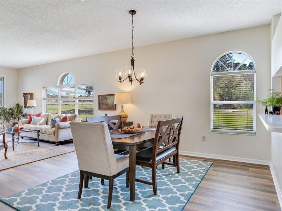 待售: $549,000 (3 贝兹, 2 浴室, 1959 平方英尺)