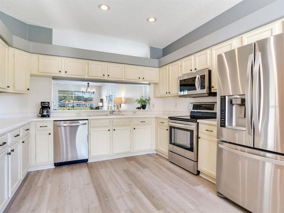 待售: $549,000 (3 贝兹, 2 浴室, 1959 平方英尺)