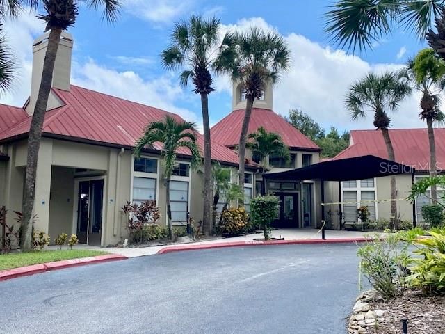 For Sale: $160,000 (2 beds, 2 baths, 962 Square Feet)