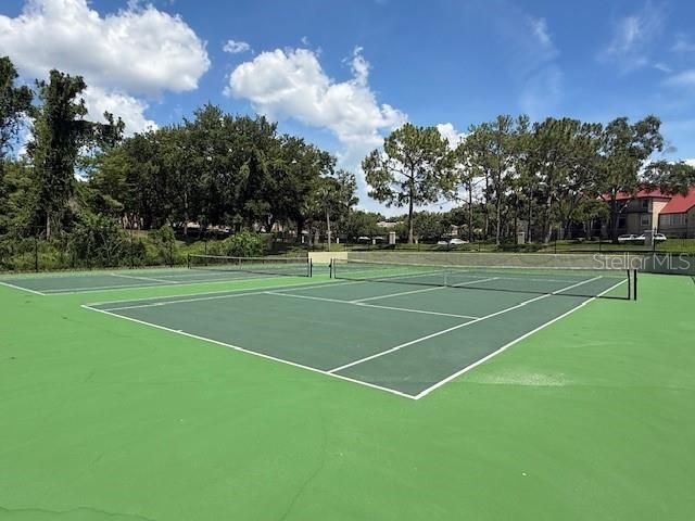 For Sale: $160,000 (2 beds, 2 baths, 962 Square Feet)