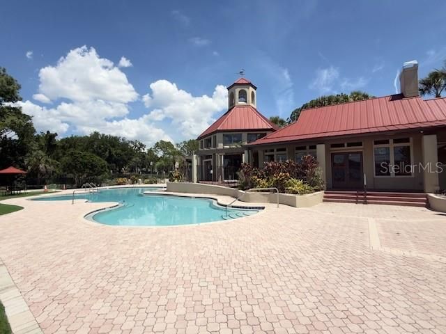 For Sale: $160,000 (2 beds, 2 baths, 962 Square Feet)