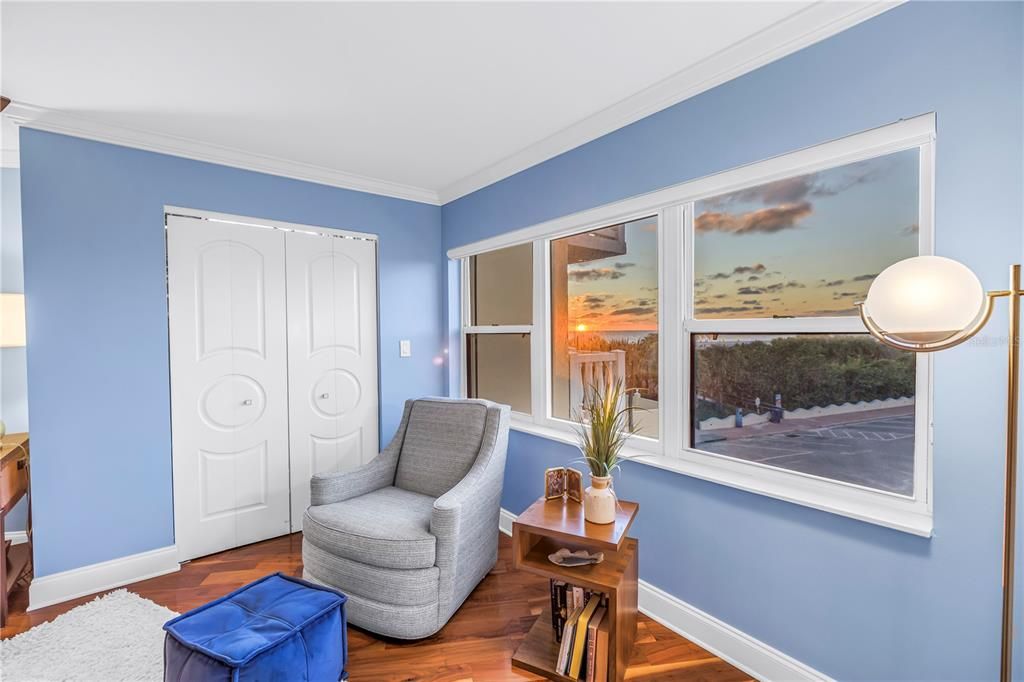 待售: $1,250,000 (2 贝兹, 2 浴室, 2070 平方英尺)