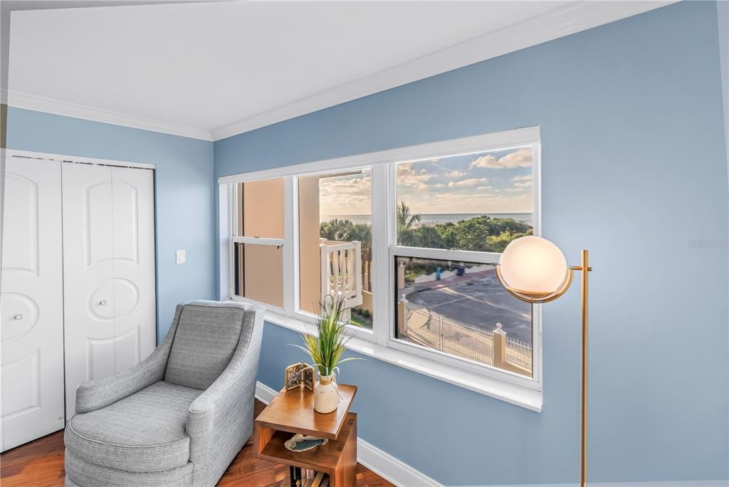 待售: $1,250,000 (2 贝兹, 2 浴室, 2070 平方英尺)