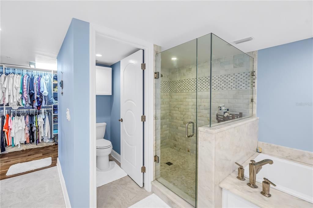 待售: $1,250,000 (2 贝兹, 2 浴室, 2070 平方英尺)