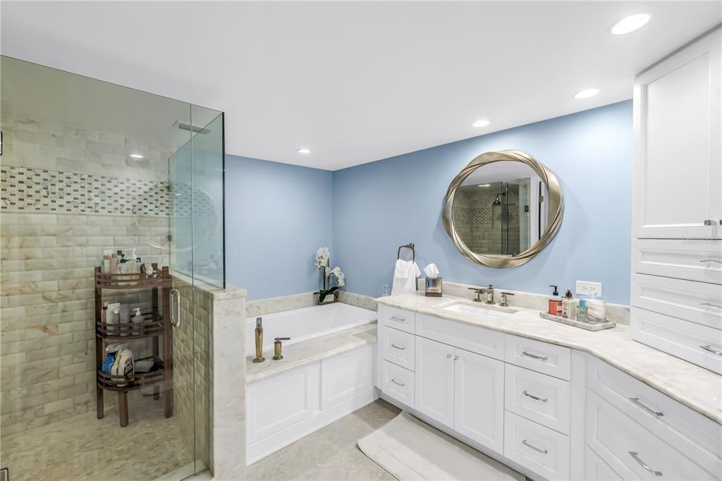 待售: $1,250,000 (2 贝兹, 2 浴室, 2070 平方英尺)