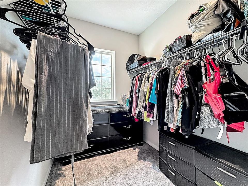 For Sale: $619,900 (5 beds, 4 baths, 3436 Square Feet)