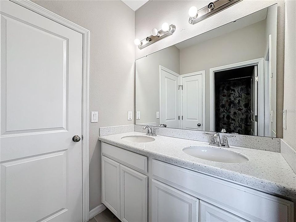 For Sale: $619,900 (5 beds, 4 baths, 3436 Square Feet)