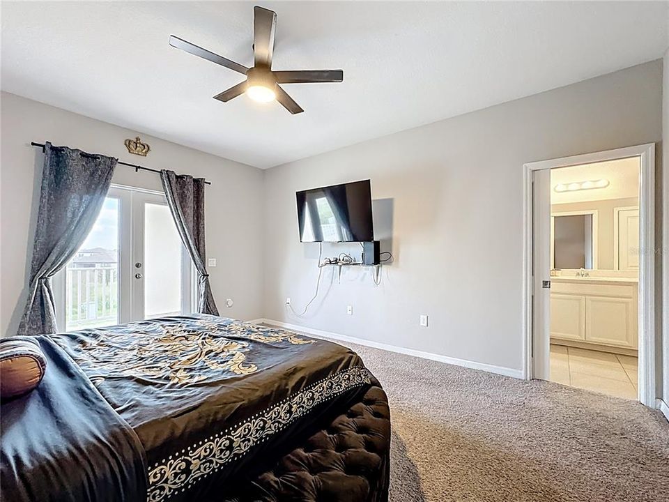 For Sale: $619,900 (5 beds, 4 baths, 3436 Square Feet)