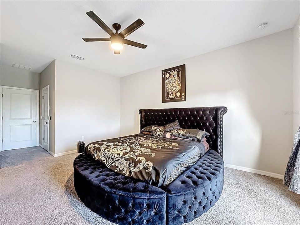 For Sale: $619,900 (5 beds, 4 baths, 3436 Square Feet)