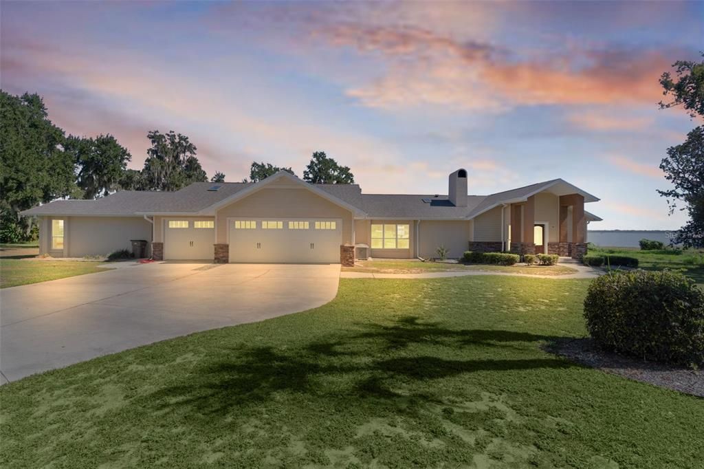 На продажу: $949,900 (4 спален, 3 ванн, 3336 Квадратных фут)