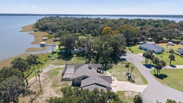 En Venta: $949,900 (4 camas, 3 baños, 3336 Pies cuadrados)