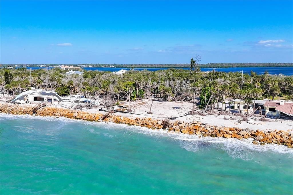 For Sale: $1,200,000 (0.44 acres)