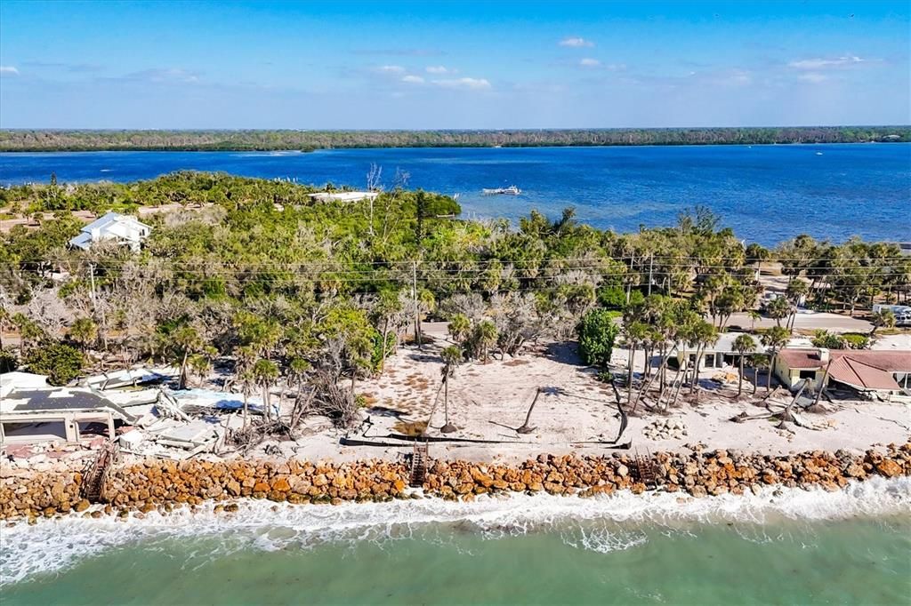 For Sale: $1,200,000 (0.44 acres)