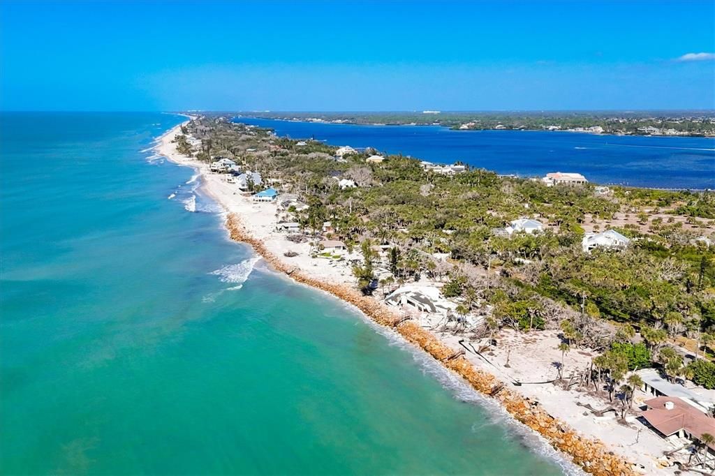 For Sale: $1,200,000 (0.44 acres)