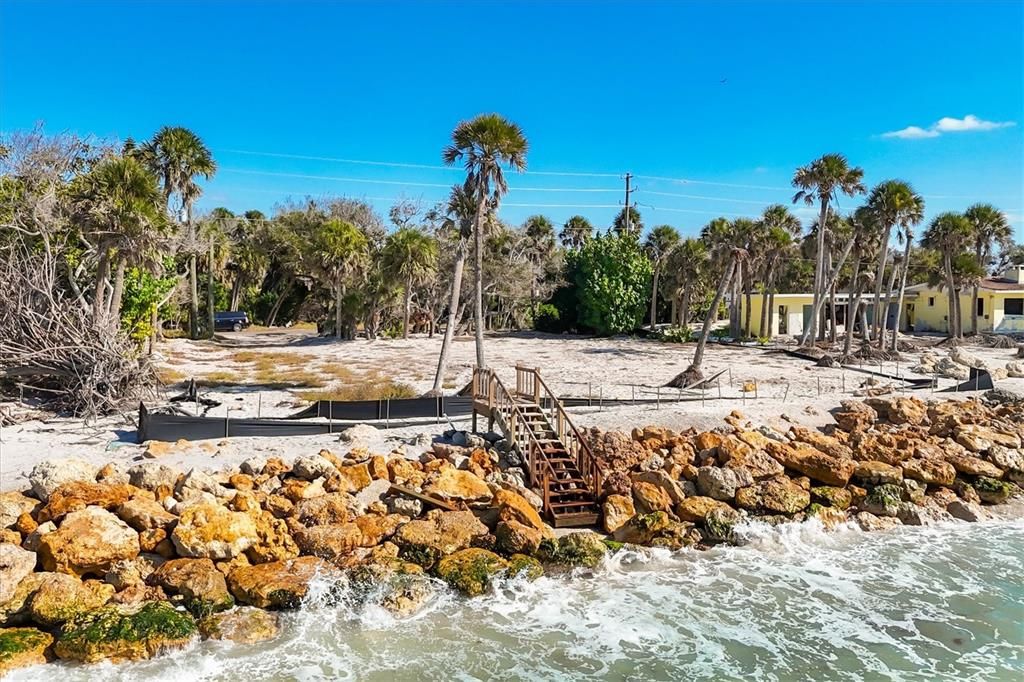 For Sale: $1,200,000 (0.44 acres)