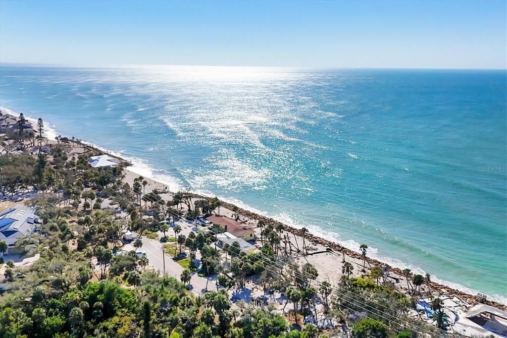 For Sale: $1,200,000 (0.44 acres)