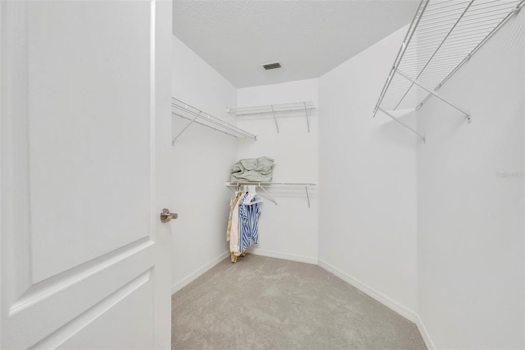 For Sale: $350,000 (2 beds, 2 baths, 1515 Square Feet)