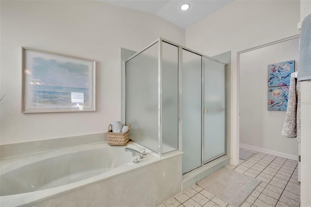 For Sale: $350,000 (2 beds, 2 baths, 1515 Square Feet)