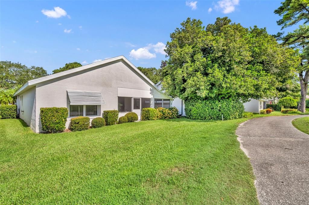 For Sale: $350,000 (2 beds, 2 baths, 1515 Square Feet)